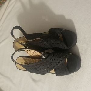 Black Heels from Hot Kiss, size 9